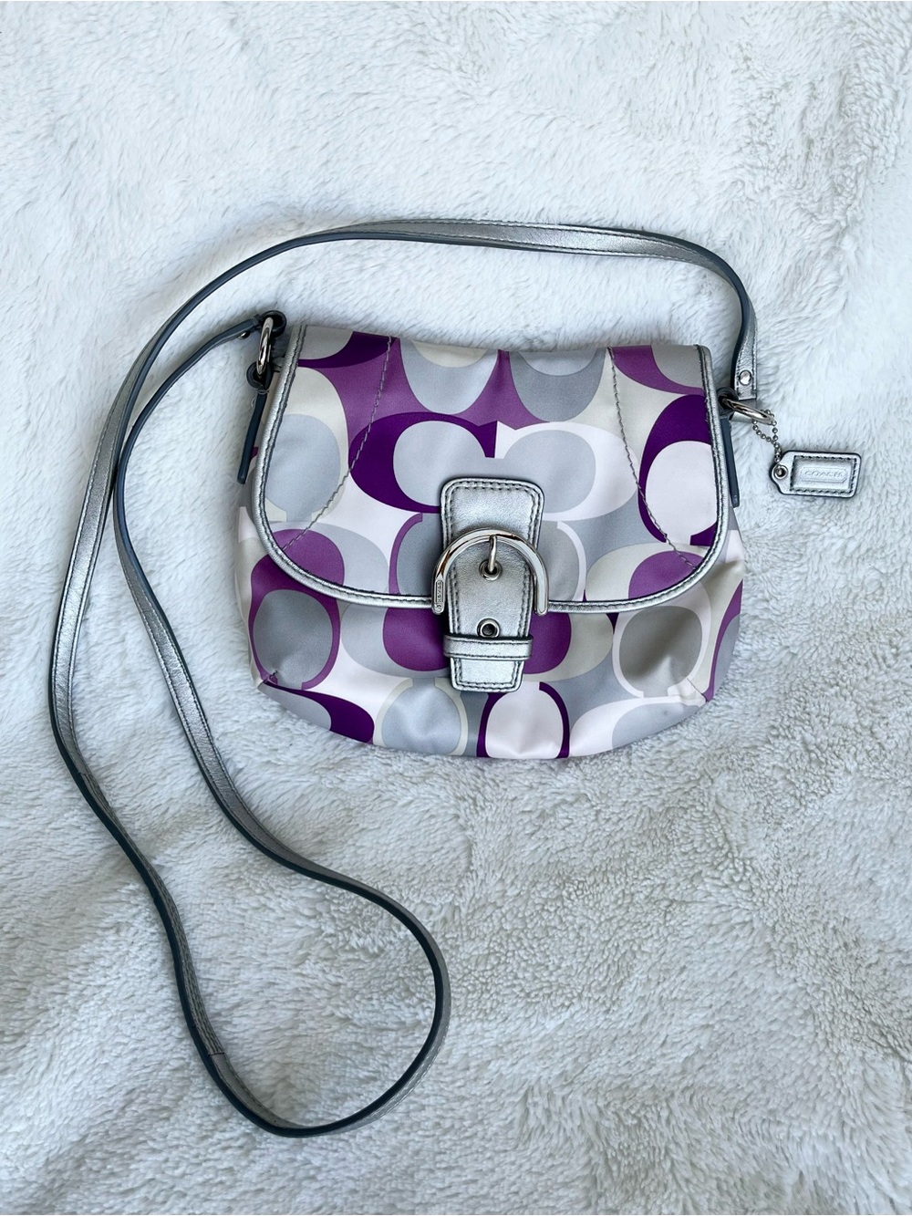 EUC Coach SOHO Vintage Y2K Satin Scarf Print Signature Crossbody Bag